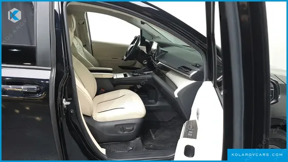TOYOTA SIENNA 2.5 HYBRID AWD