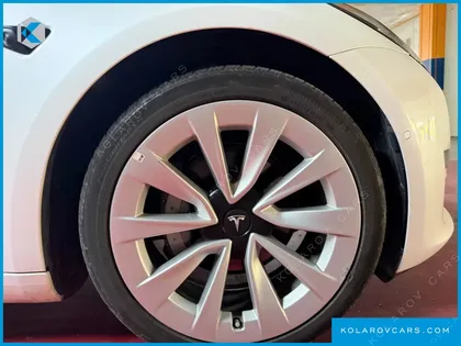 TESLA MODEL 3 LONG RANGE AWD