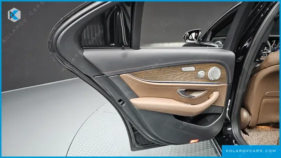 MERCEDES E-CLASS E300E 4MATIC EXCLUSIVE