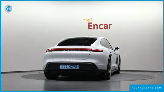 PORSCHE TAYCAN 4S