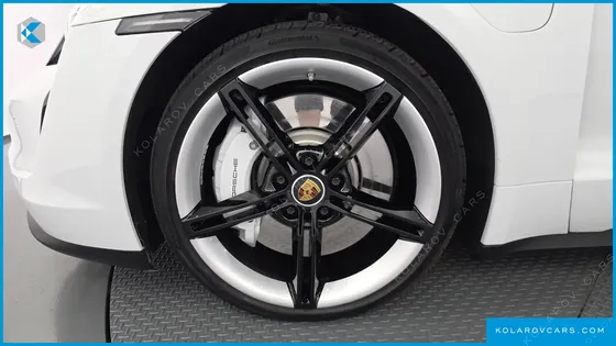PORSCHE TAYCAN 4S