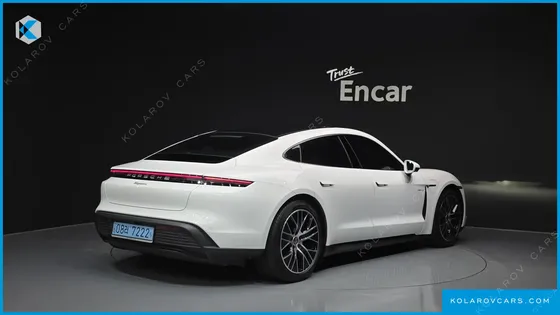 PORSCHE TAYCAN BASE