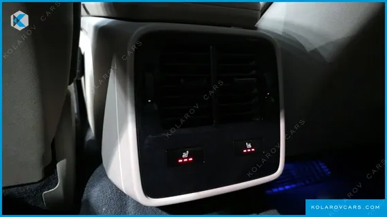 PORSCHE TAYCAN BASE