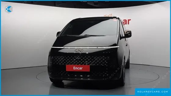 HYUNDAI STARIA LOUNGE 7-SEATER
