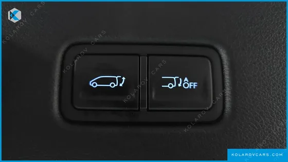 HYUNDAI STARIA HEV 1.6 LOUNGE 9-SEATER