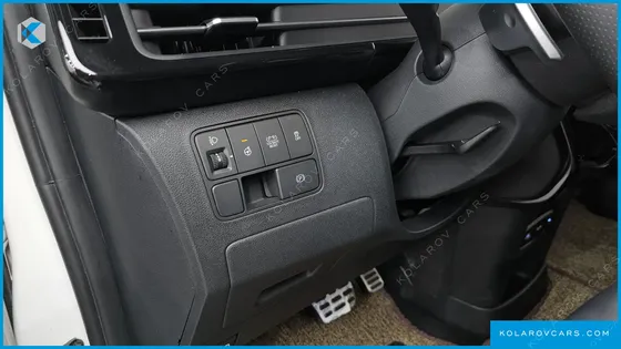 HYUNDAI STARIA HEV 1.6 LOUNGE 9-SEATER