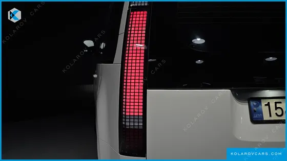 HYUNDAI STARIA LOUNGE 9-SEATER