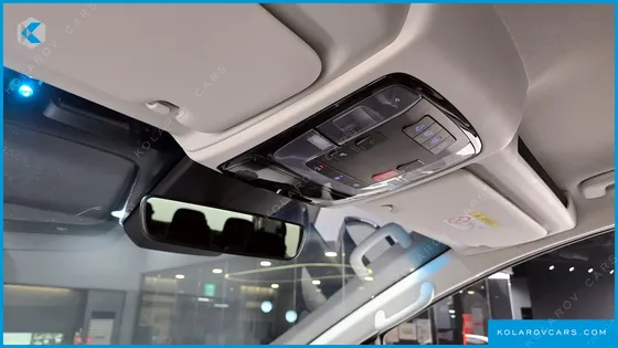 HYUNDAI STARIA 4WD TOURER 9-SEATER