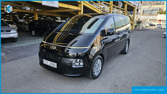 HYUNDAI STARIA CARGO 5-SEATER