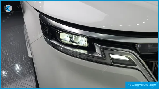 KIA CARNIVAL 9-SEATER HI-LIMOUSINE