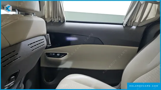 KIA CARNIVAL 9-SEATER HI-LIMOUSINE
