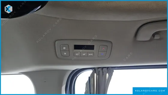 KIA CARNIVAL 9-SEATER HI-LIMOUSINE
