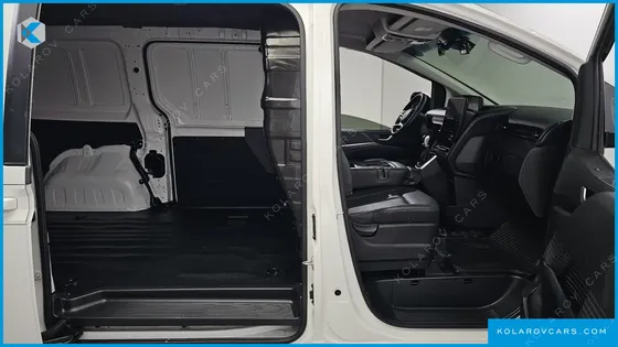 HYUNDAI STARIA CARGO 3-SEATER