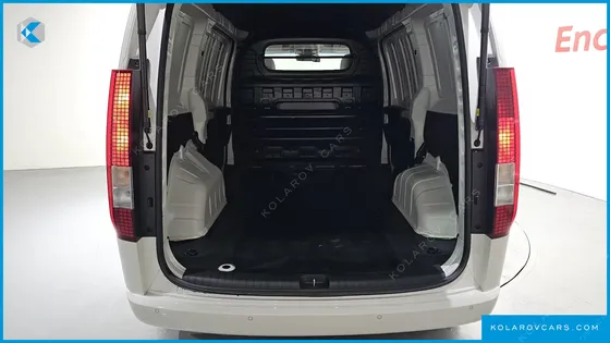 HYUNDAI STARIA CARGO 3-SEATER