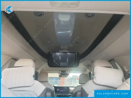KIA CARNIVAL GASOLINE 9-SEATER HI-LIMOUSINE