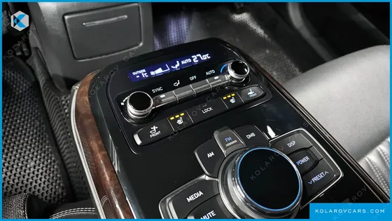 GENESIS EQ900 3.8 GDI AWD
