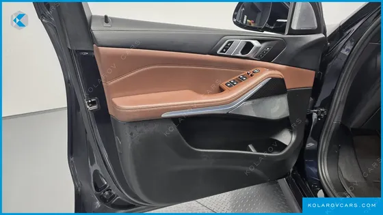 BMW X5 M50I