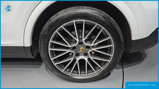 PORSCHE CAYENNE 3.0