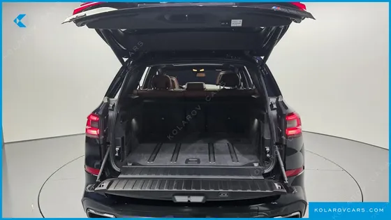 BMW X5 M50I