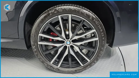 BMW X5 M50I