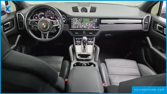 PORSCHE CAYENNE 3.0 COUPE PLATINUM EDITION