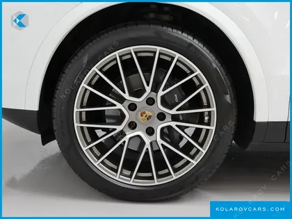 PORSCHE CAYENNE 3.0 PLATINUM EDITION