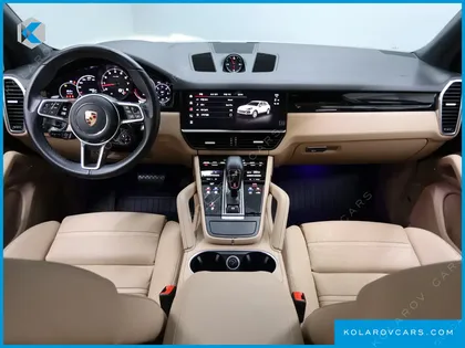 PORSCHE CAYENNE 3.0 PLATINUM EDITION