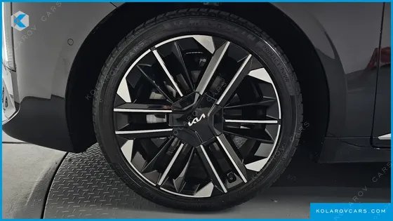 KIA K8 SIGNATURE