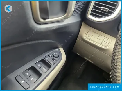 HYUNDAI VENUE 1.6 MODERN