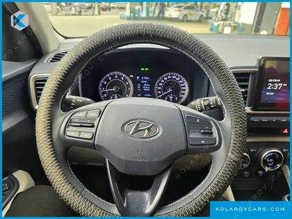 HYUNDAI VENUE 1.6 MODERN