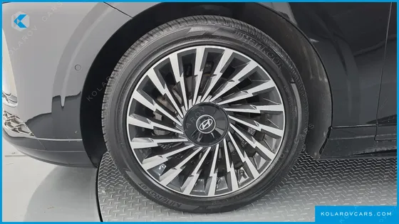 HYUNDAI GRANDEUR 2,5 GASOLINE 2WD