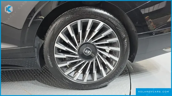 HYUNDAI GRANDEUR 2,5 GASOLINE 2WD