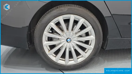 BMW GRAN TURISMO (GT) 630I XDRIVE LUXURY