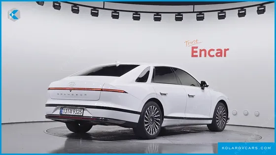 HYUNDAI GRANDEUR 2,5 GASOLINE 2WD