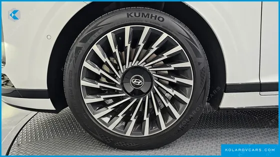 HYUNDAI GRANDEUR 2,5 GASOLINE 2WD
