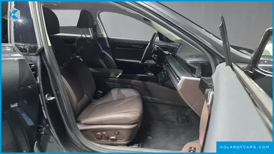 HYUNDAI GRANDEUR 2,5 GASOLINE 2WD