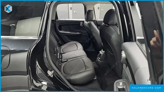 MINI COUNTRYMAN CLASSIC PLUS LAUNCH PACK