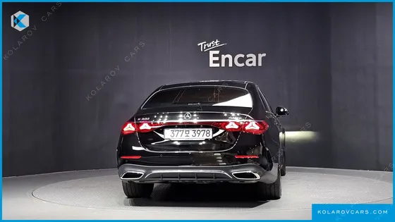 MERCEDES E-CLASS E300 4MATIC AMG LINE