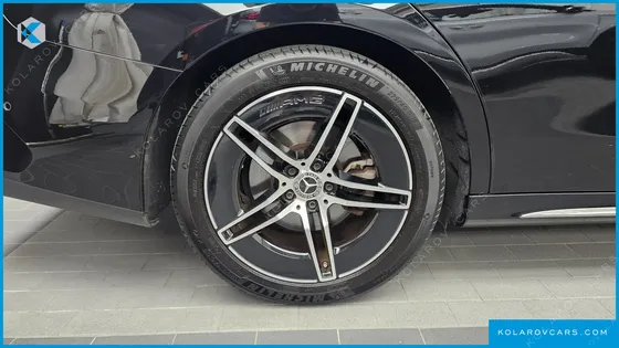 MERCEDES E-CLASS E300 4MATIC AMG LINE