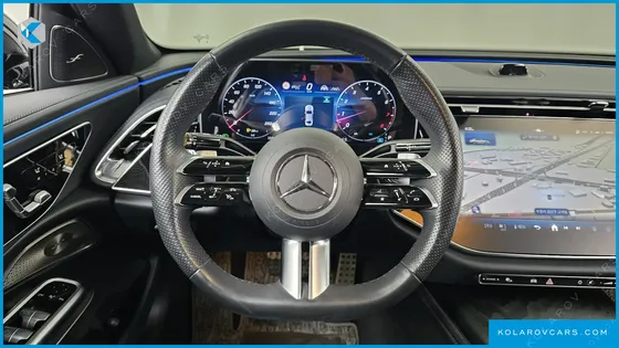 MERCEDES E-CLASS E300 4MATIC AMG LINE