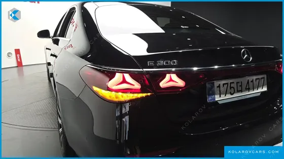 MERCEDES E-CLASS E300 4MATIC EXCLUSIVE