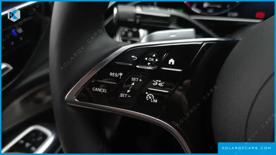 MERCEDES E-CLASS E300 4MATIC EXCLUSIVE