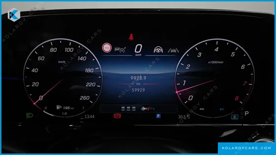MERCEDES E-CLASS E300 4MATIC AMG LINE