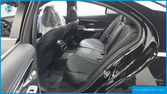 MERCEDES E-CLASS E300 4MATIC AMG LINE