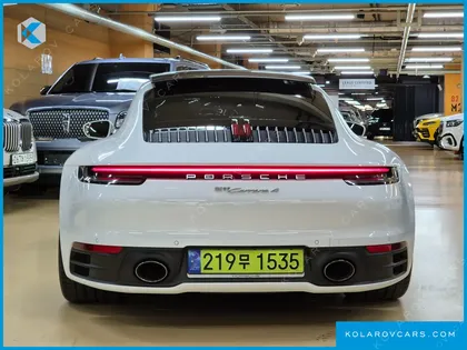 PORSCHE 911 CARRERA 4