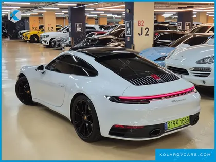 PORSCHE 911 CARRERA 4