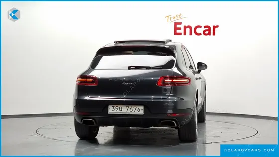 PORSCHE MACAN 2.0
