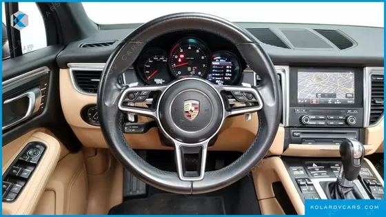 PORSCHE MACAN 2.0
