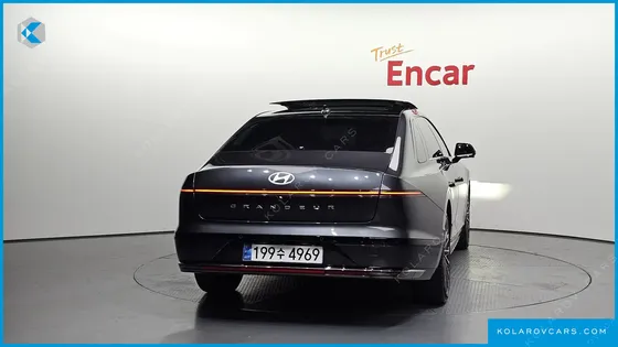 HYUNDAI GRANDEUR CALLIGRAPHY
