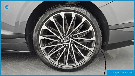 HYUNDAI GRANDEUR CALLIGRAPHY